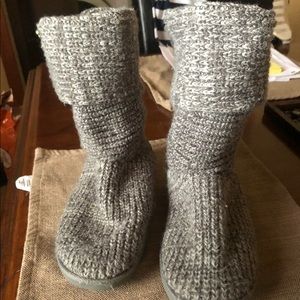 Boots size 6